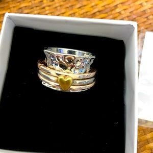 Costume jewelry spinning bestie ring size 11